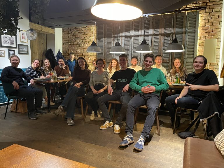 Gruppenfoto Stamily Café Wien